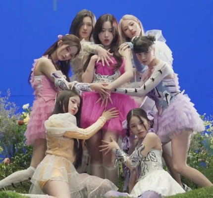 Sullyoon, Haewon, Bae, Jinni, Kyujin, Lily, and Jiwoo