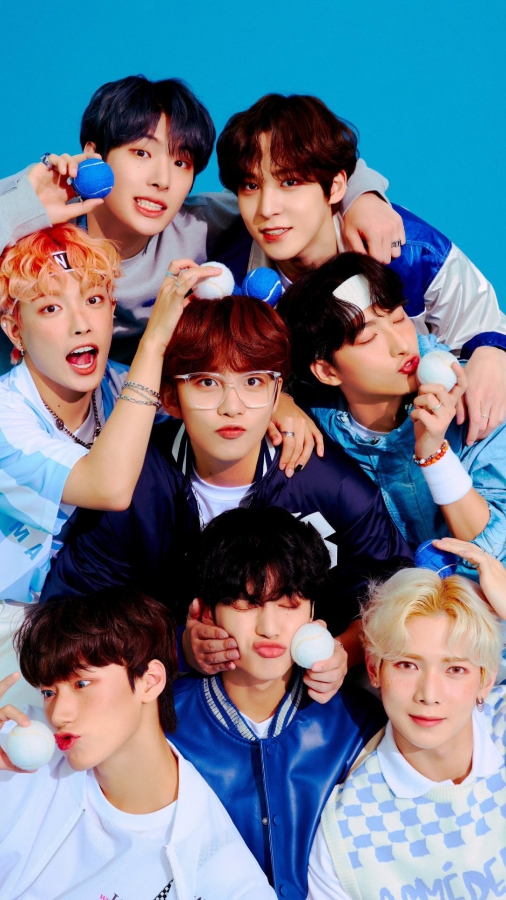 ATEEZ (8 MAKES 1 TEAM)