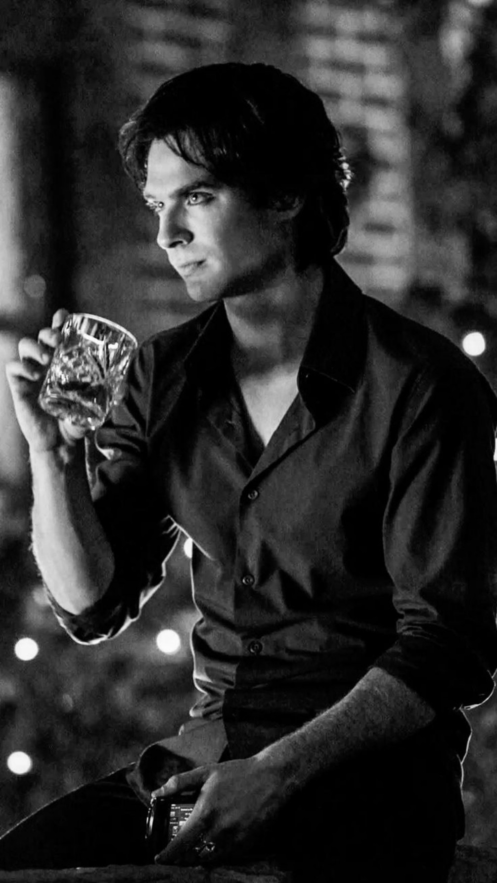 Damon Salvatore — Easter2026 AI chat character