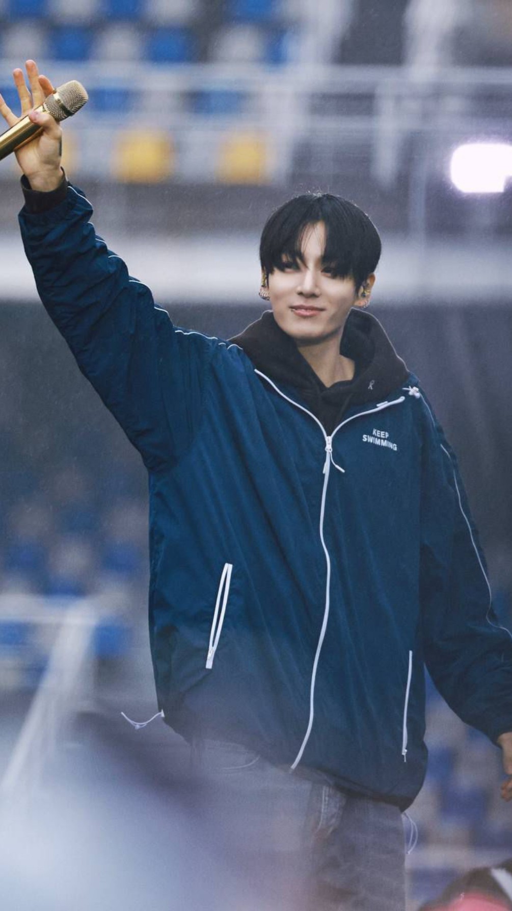 Jungkook - Bailarina de respaldo