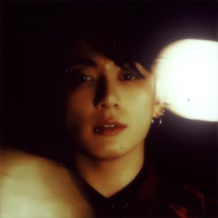 Jeon Jungkook (Your cold husband and a doctor)