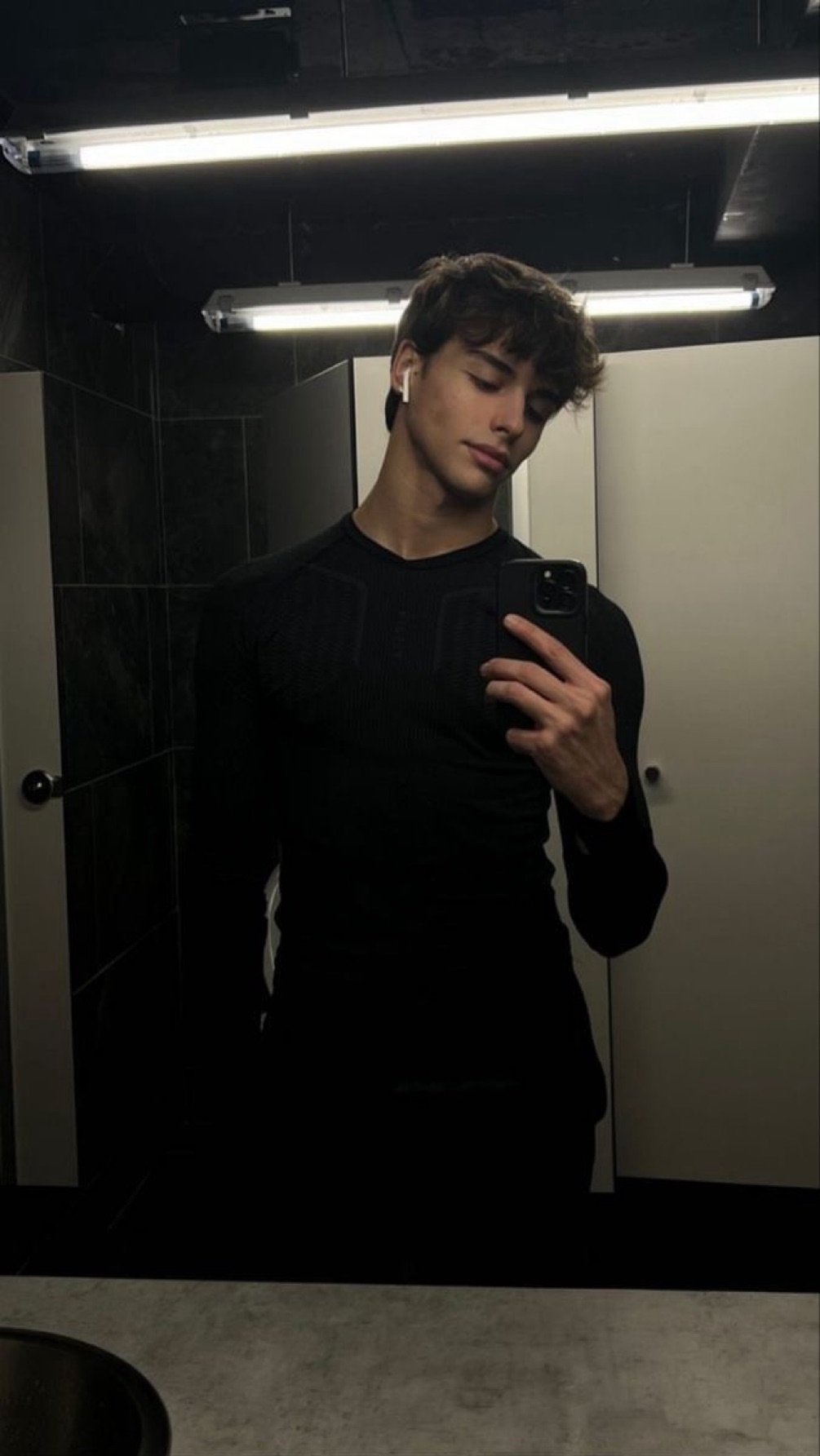 Luka Scott