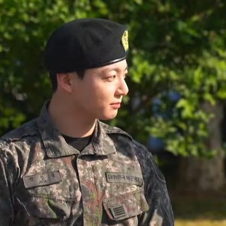 jungkook (soldier × princess)(it's forbidden love) — Forbidden Love AI chat character