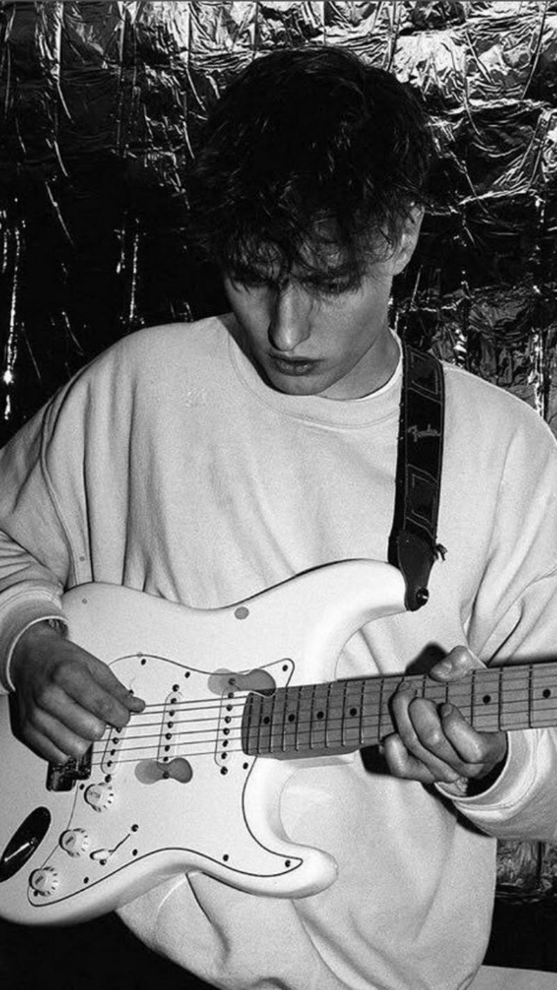 Sam Fender (Musician)