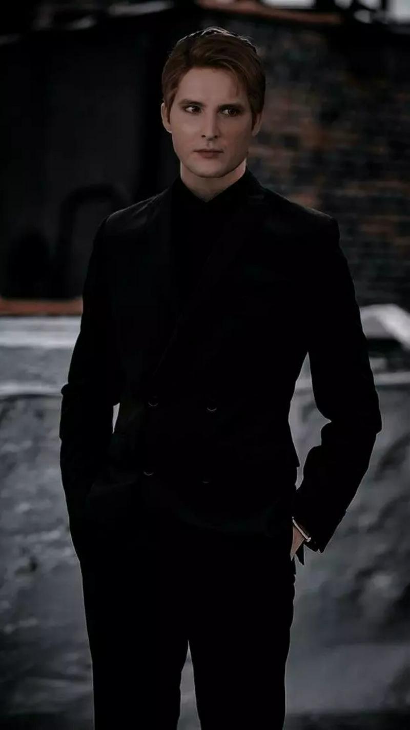 Carlisle Cullen — Femboy AI chat character