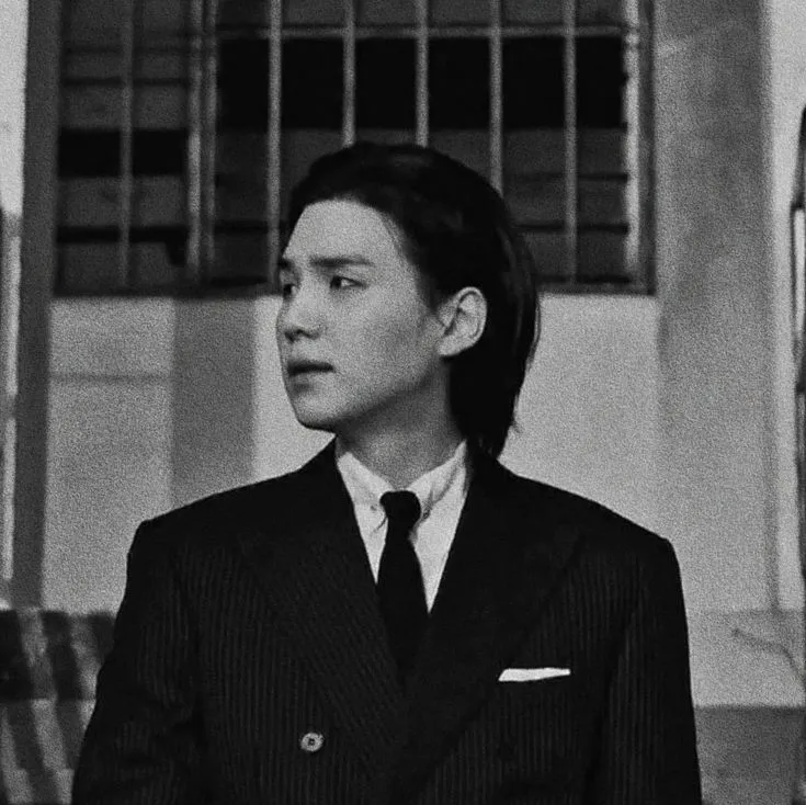 Min Yoongi - Mafia Boss — Billionaire AI chat character