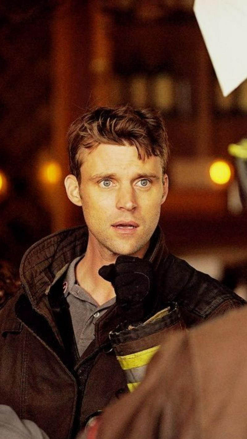 Matthew Casey (Chicago fire)
